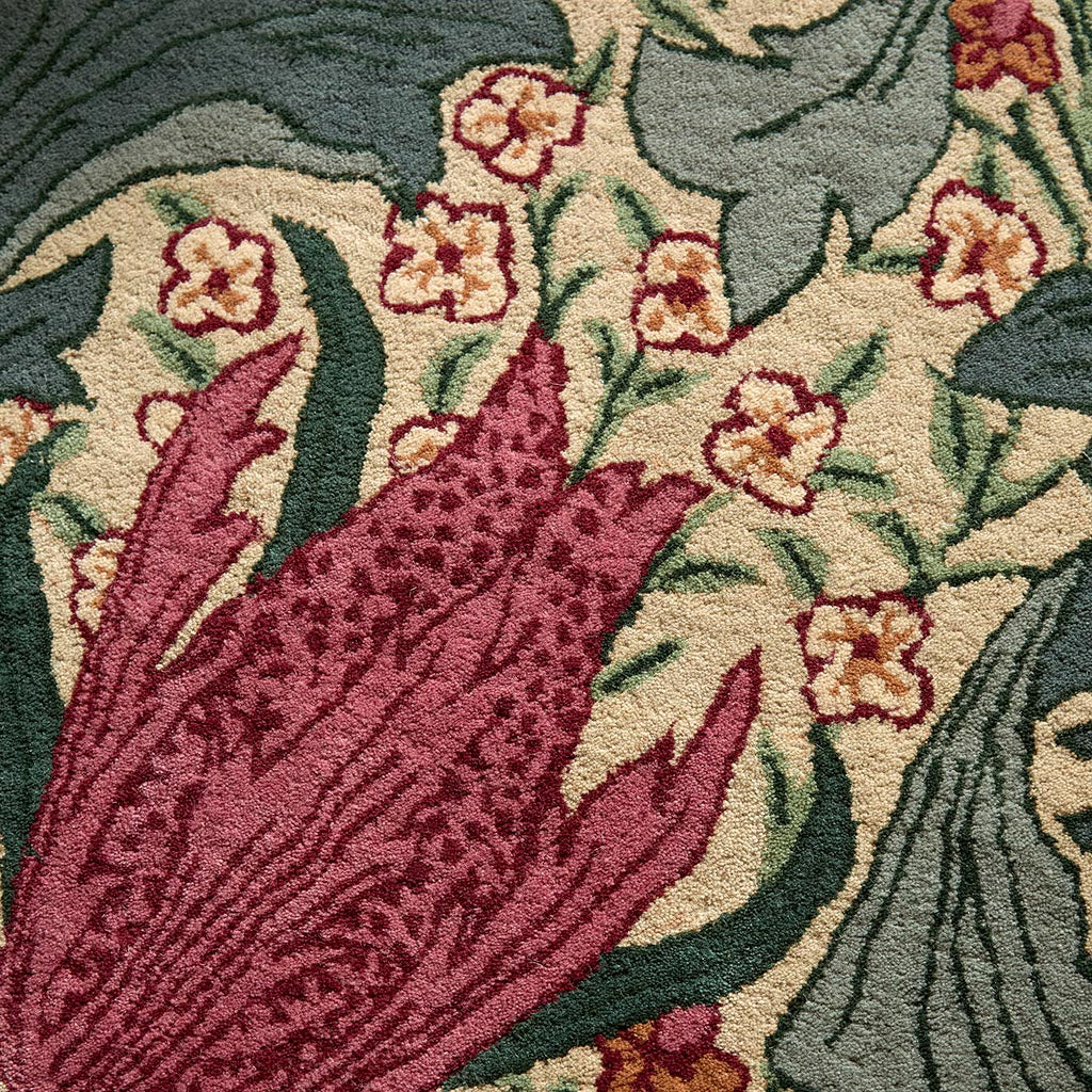 Morris & Co Morhun Lent Lily 130901 Indigo Plum Bayleaf Rug