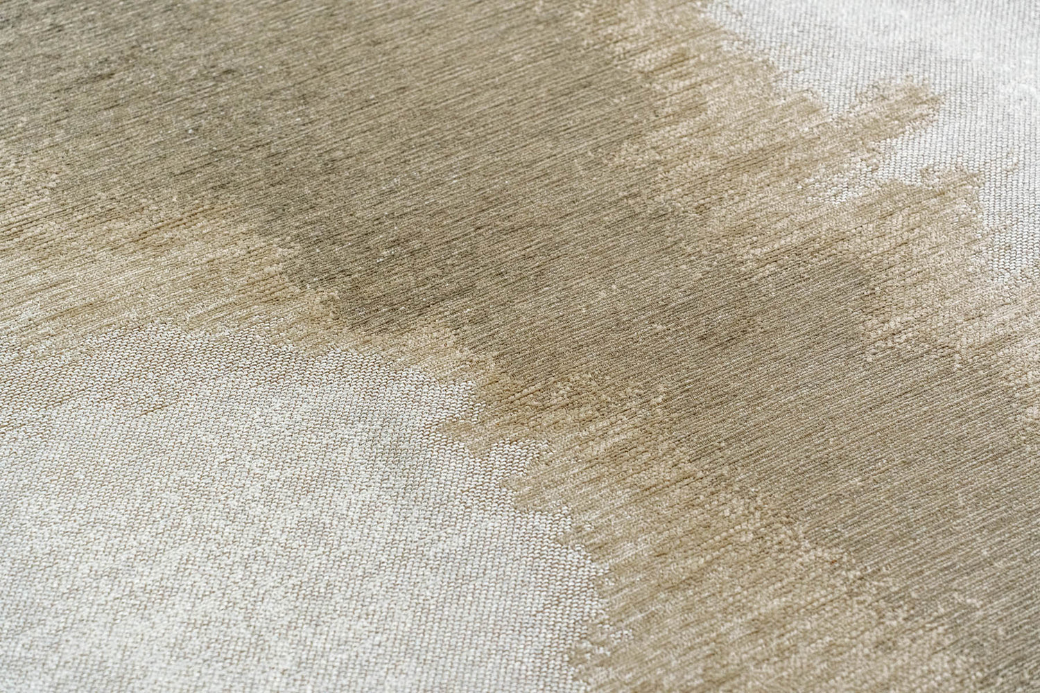 Louis De Poortere Meditation Lagoon 2082 Beach Rug