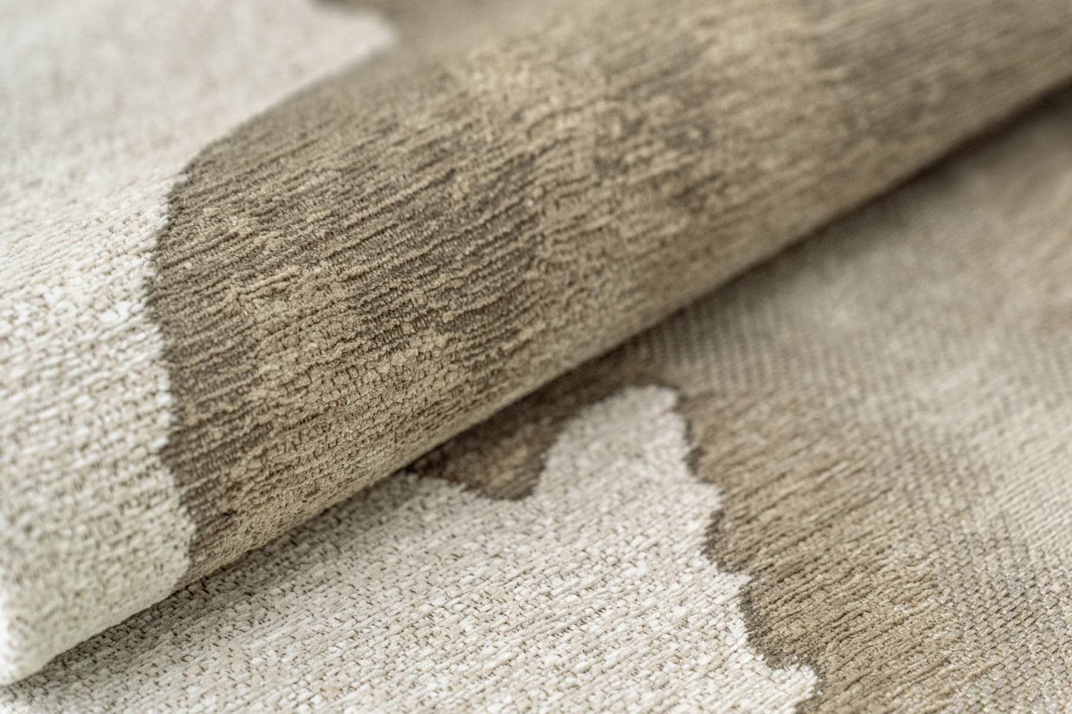 Louis De Poortere Meditation Lagoon 2082 Beach Rug