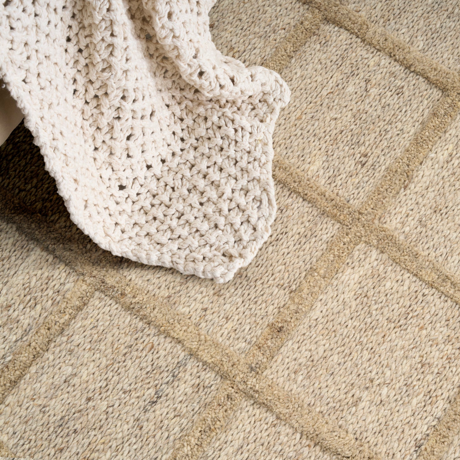 DKNY Pure Framework FRA01 Camel Rug