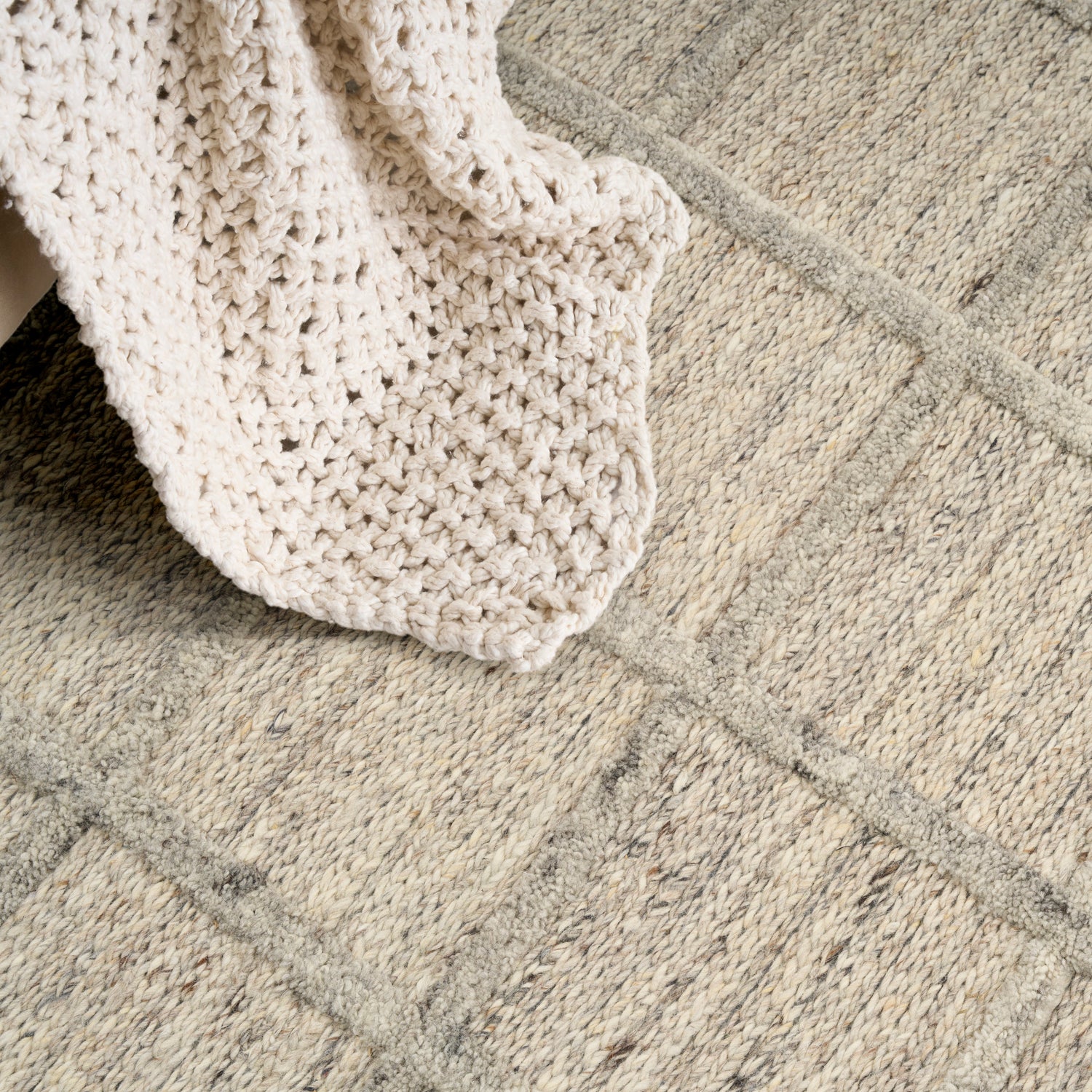 DKNY Pure Framework FRA01 Silver Rug