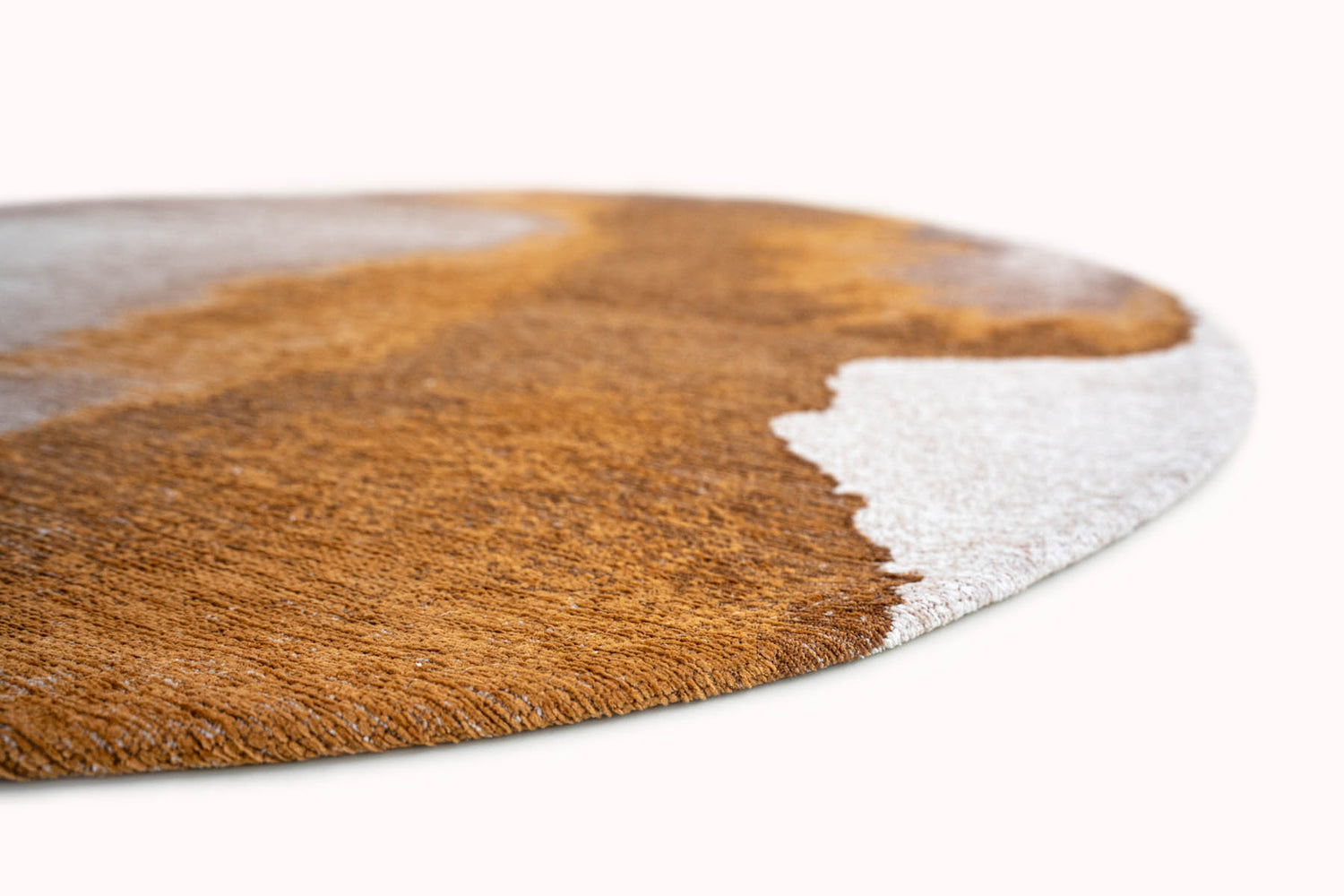 Louis De Poortere Meditation Lagoon 9326 Chestnut Round Rug