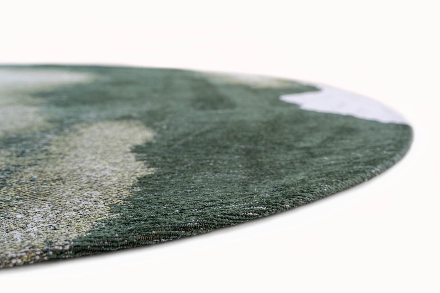 Louis De Poortere Meditation Lagoon 9331 Palm Green Round Rug