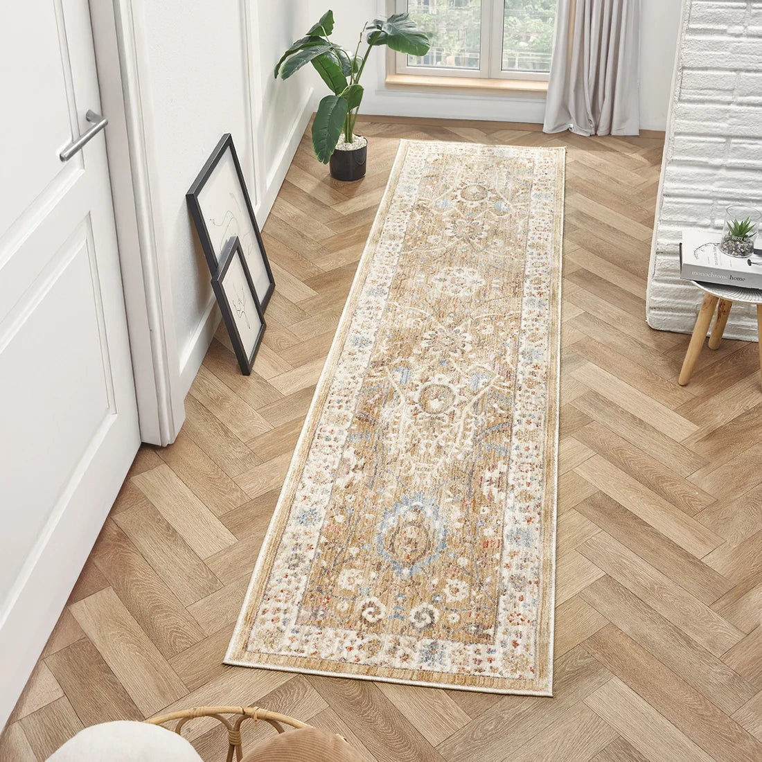 Alia Viana Beige/Cream Runner Rug