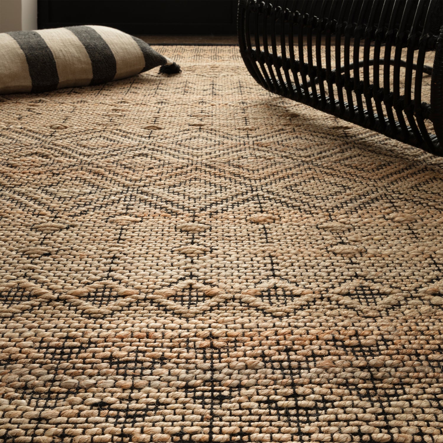 Asher Black Rug - Love-Rugs