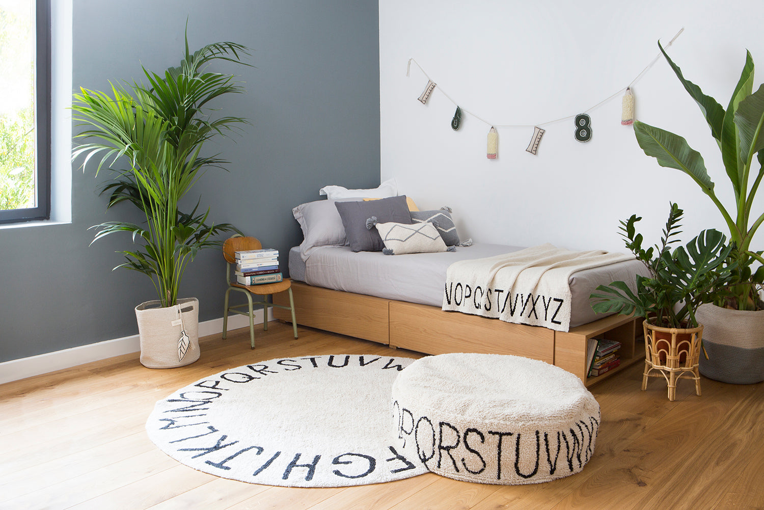 Lorena Canals Washable ABC Natural Black Round Rug