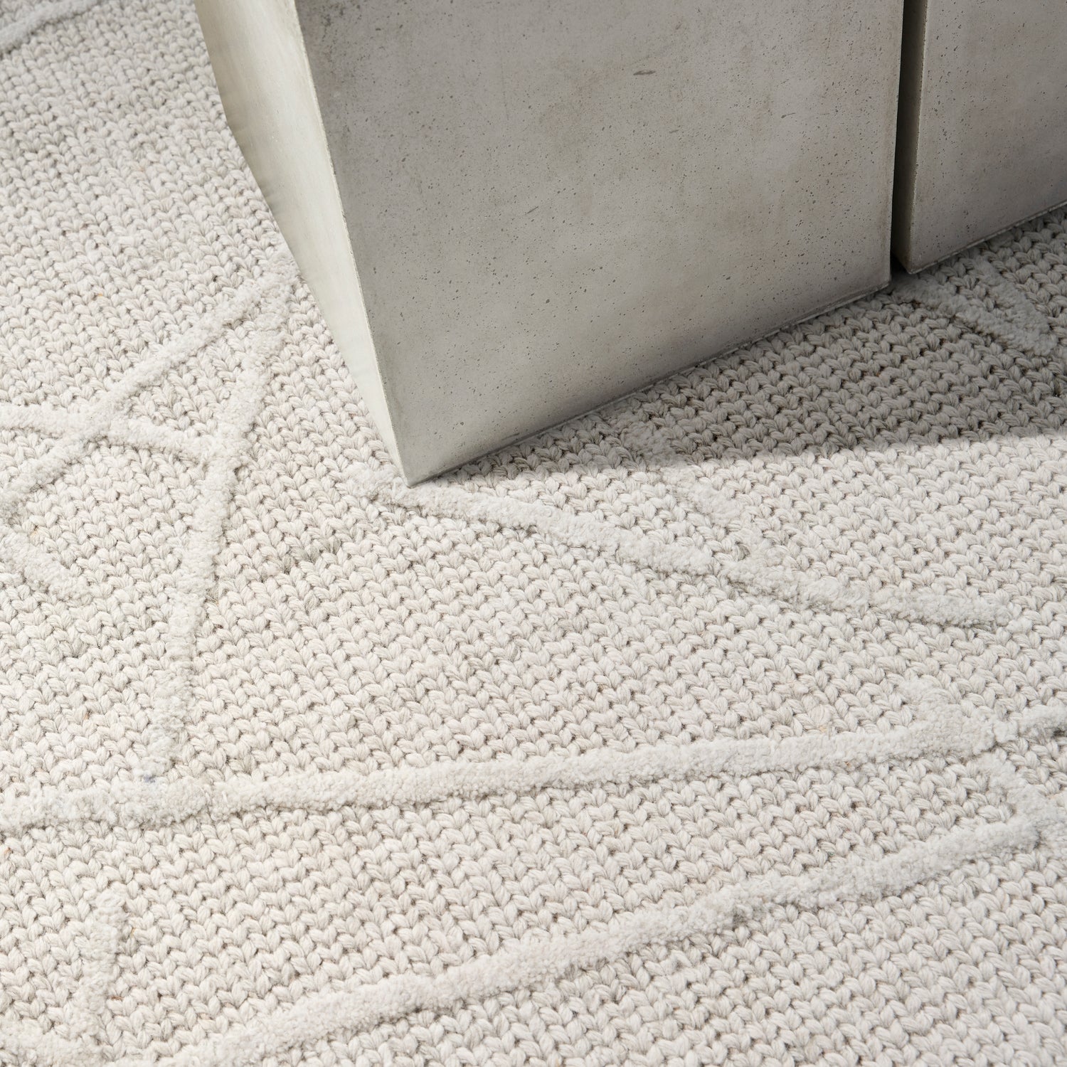 Calvin Klein CK044 Wander WND01 Ivory Grey Rug