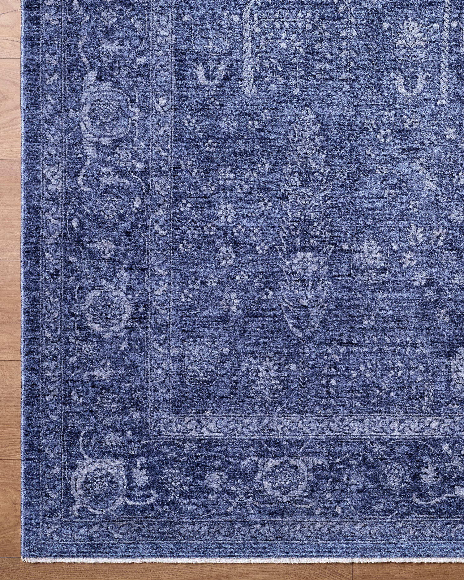 Cyrus CYR2304 Rug - Love-Rugs