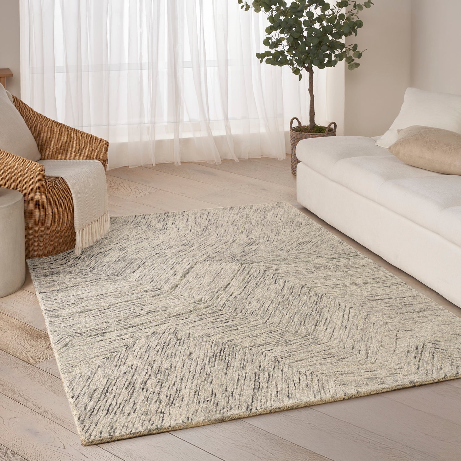 DKNY Pure Angles ANG01 Grey Rug - Love-Rugs