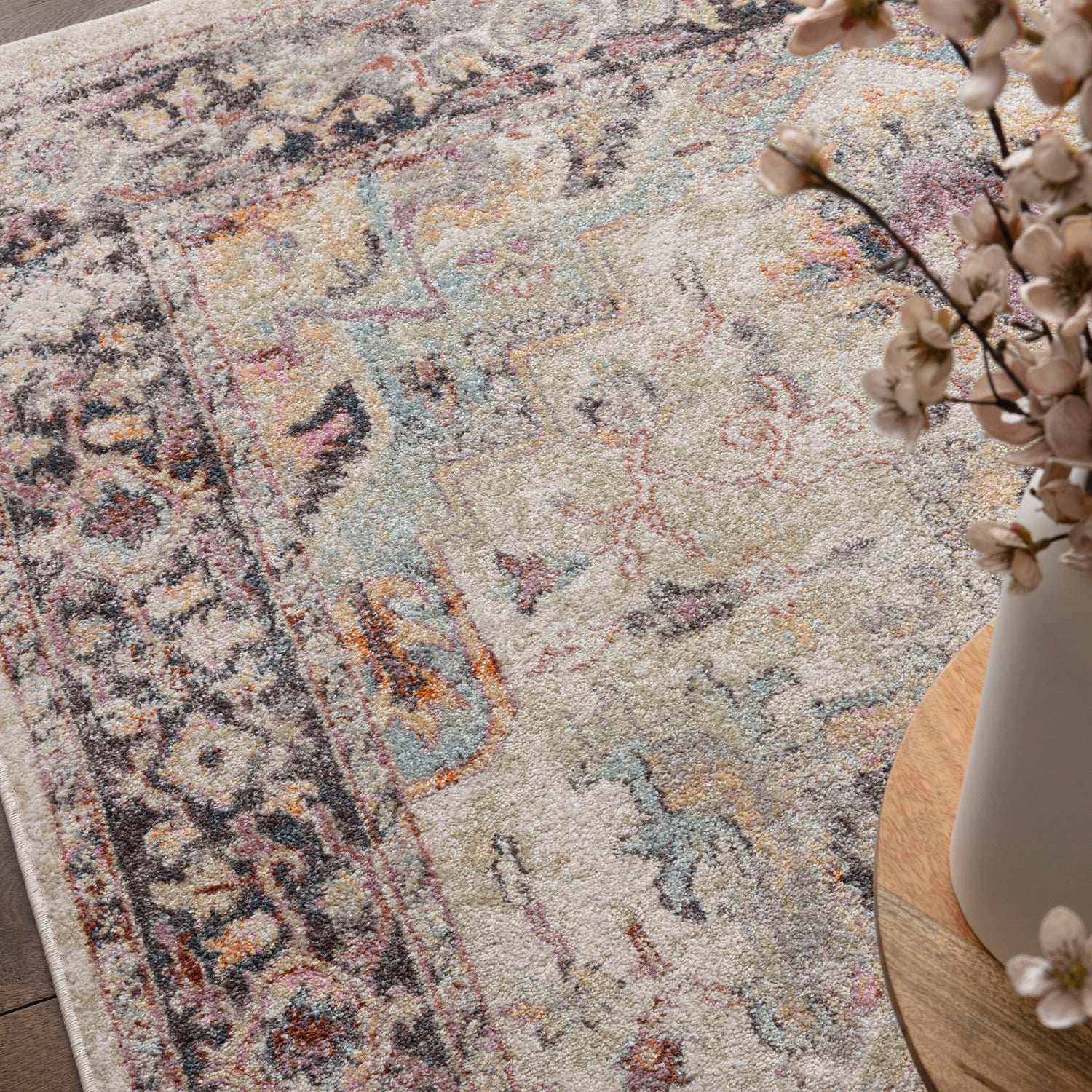 Flores Kira FR04 Rug