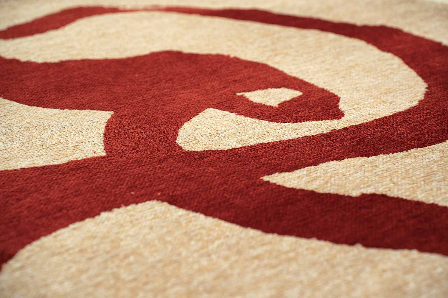 Louis De Poortere Craft Ribbon Imperial Red 9847 Round Rug