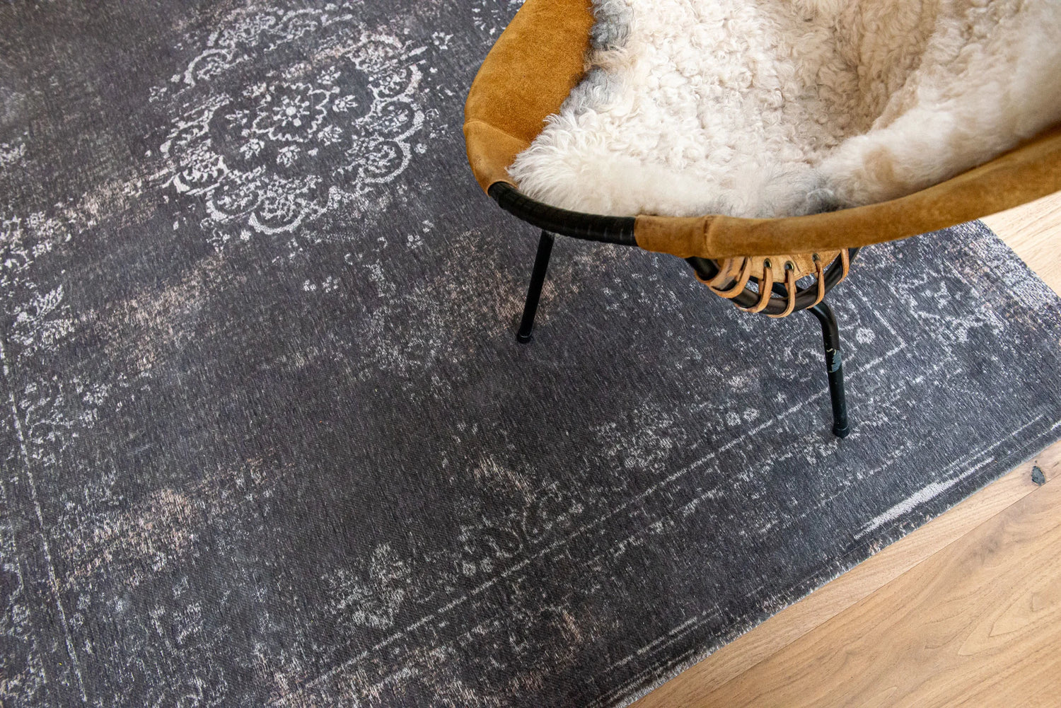 Louis De Poortere Fading World Medallion 9148 Stone Rug - Love-Rugs