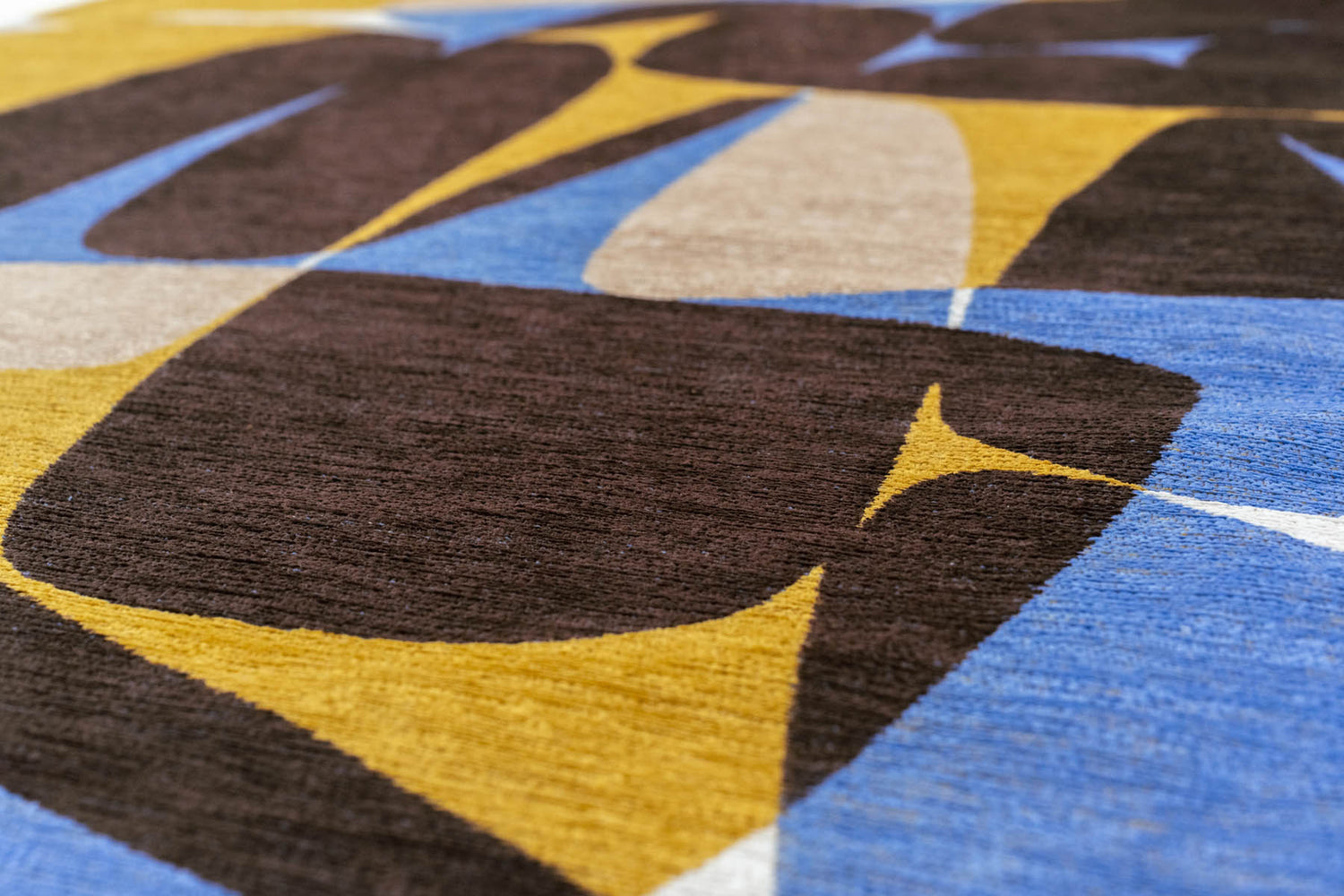 Louis De Poortere Gallery Stones 2085 Sunny Blue Rug - Love-Rugs