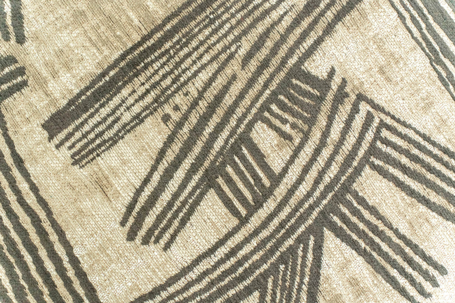 Louis De Poortere Meditation Kanji 2067 Slate Rug - Love-Rugs