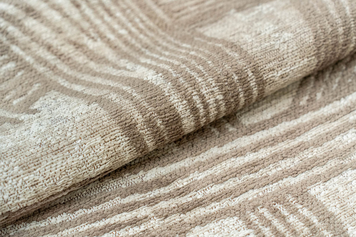Louis De Poortere Meditation Kanji 2068 Dune Rug - Love-Rugs