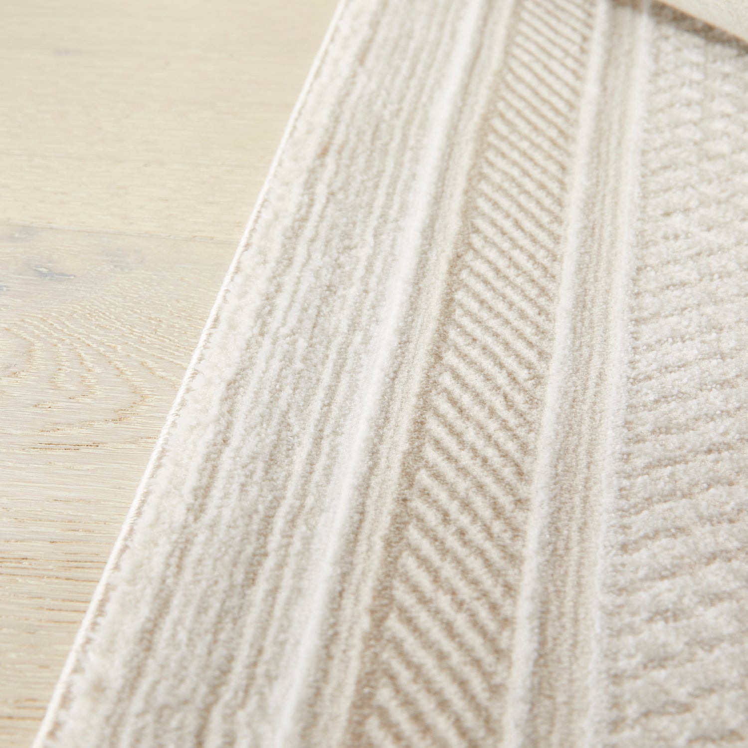 Olivia OLI101 CRMBG Cream Beige Rug