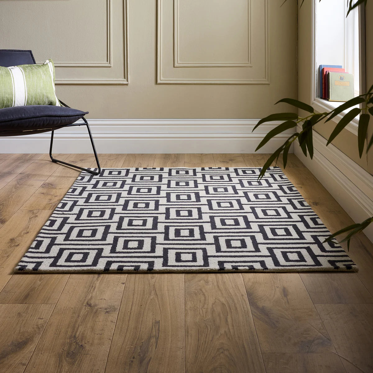 Origins Labyrinth Black/White Rug - Love-Rugs