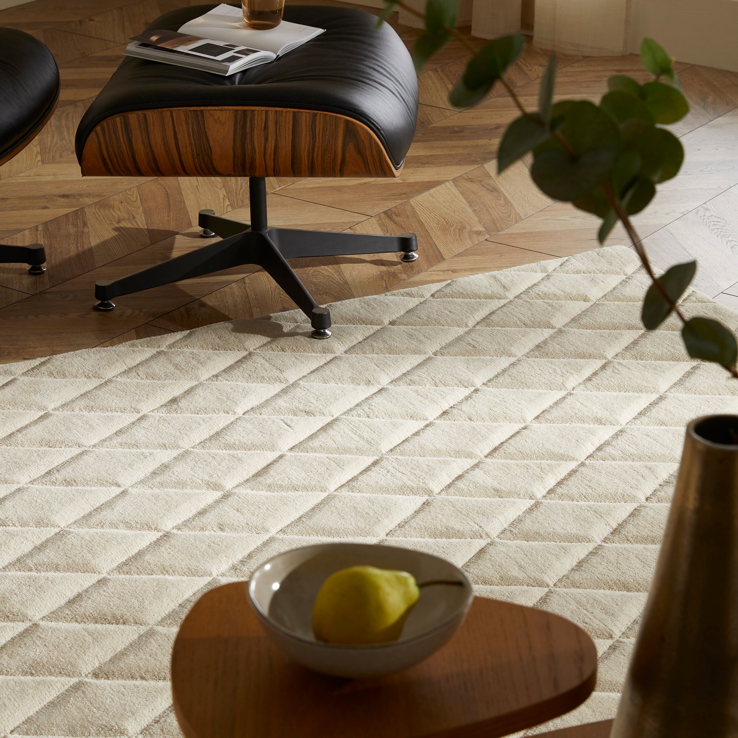 Priory PRI103 Beige Rug