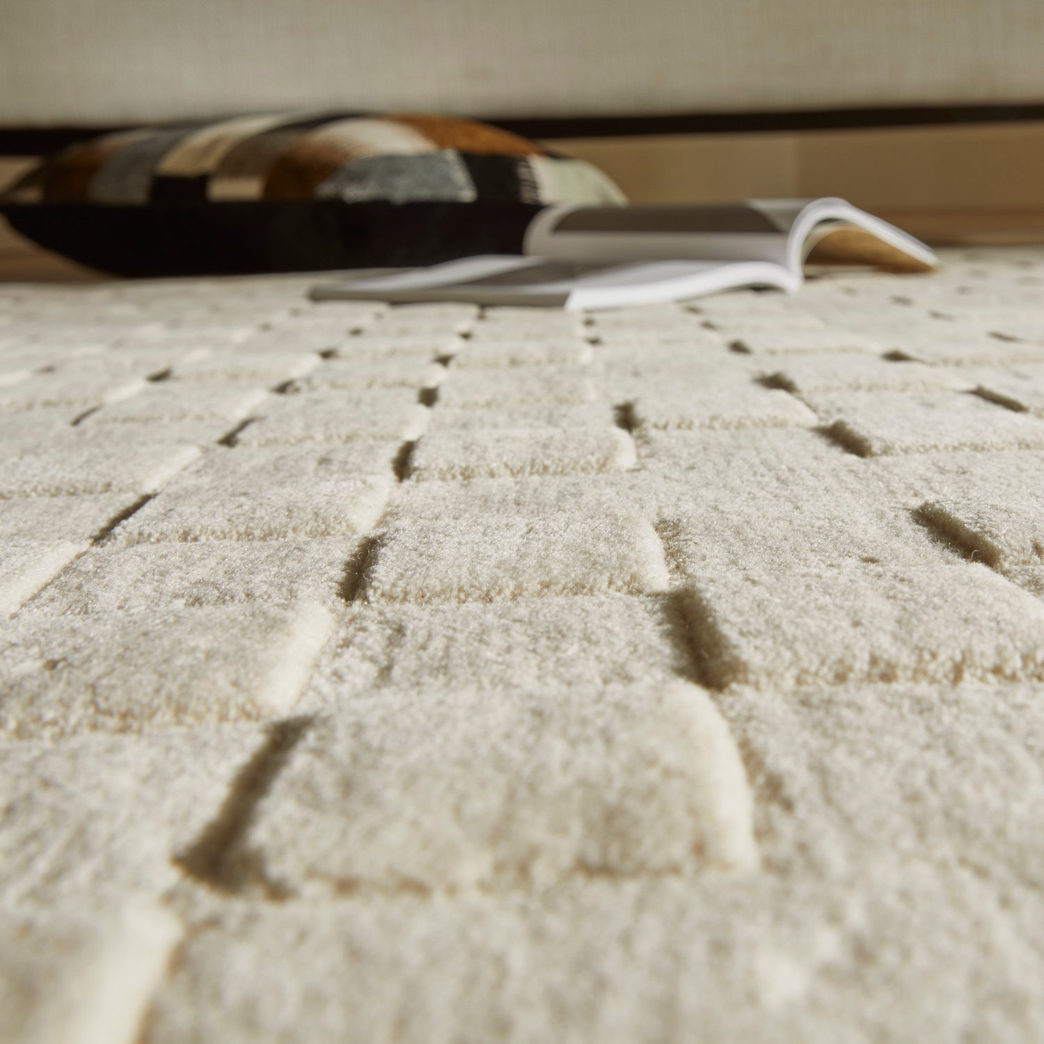 Priory PRI102 Ivory Rug - Love-Rugs