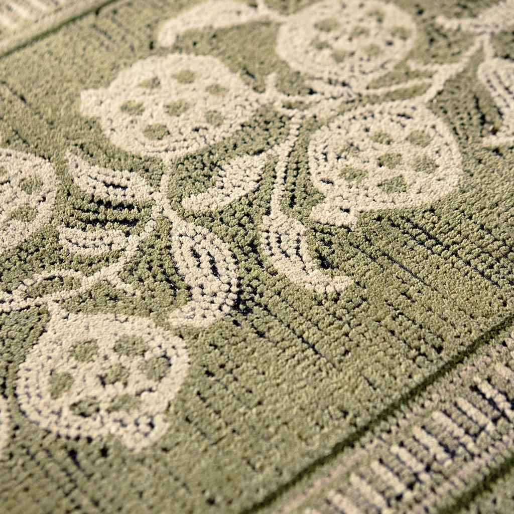Sanderson Anaar Flax 148007 Rug - Love-Rugs