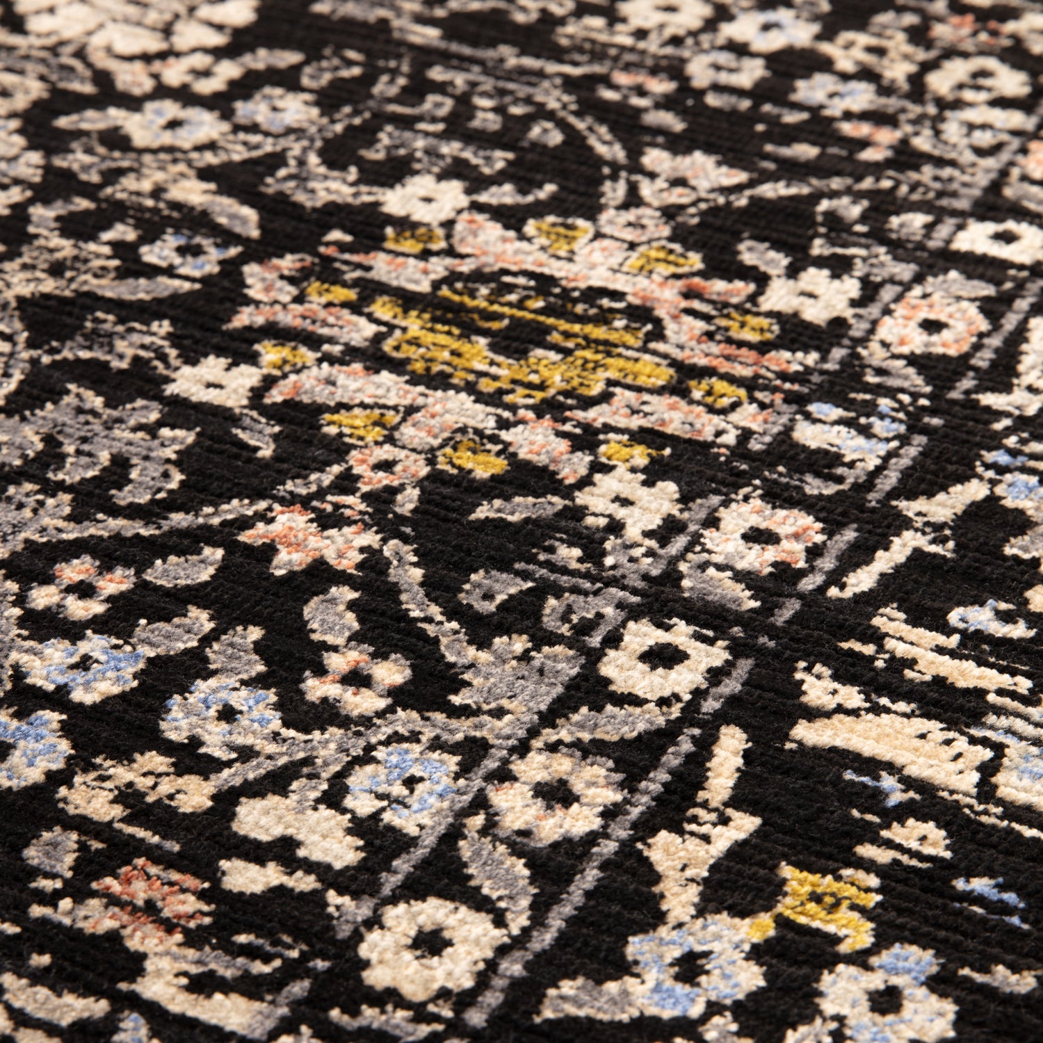 Sovereign Black Vintage Floral Rug - Love-Rugs