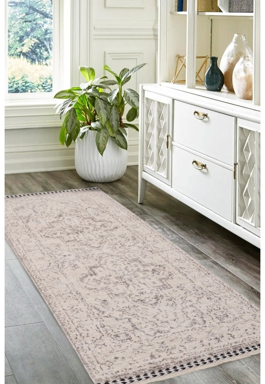 Mateo Traditional Grey Runner Rug alternate image