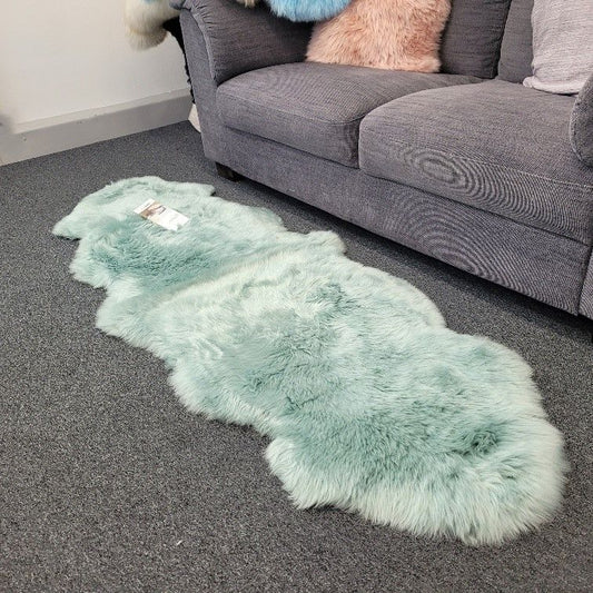 Bowron Longwool Sage Sheepskin Rug alternate image