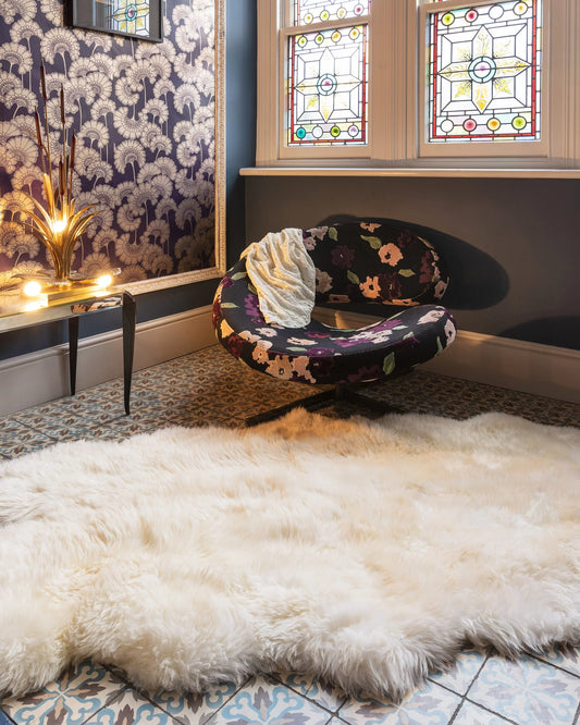 Asiatic Sheepskin White Hide Rug alternate image