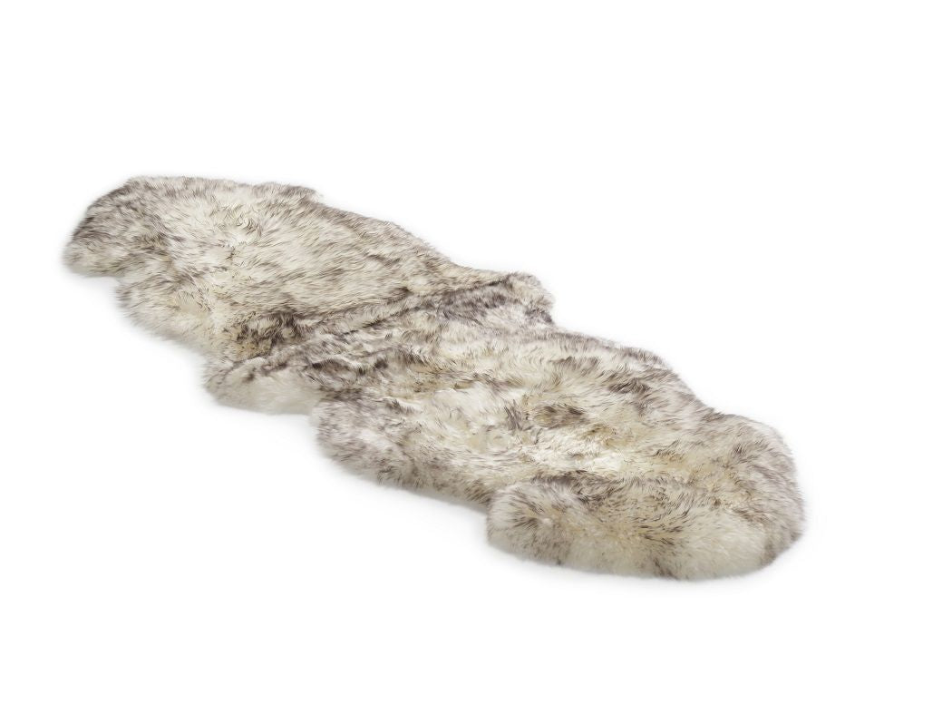 Bowron Longwool Wolf Tip Sheepskin Rug