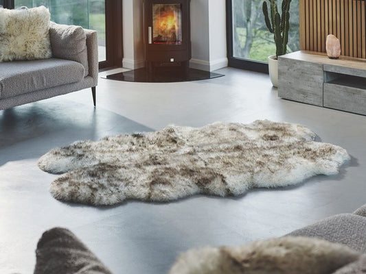Bowron Longwool Wolf Tip Sheepskin Rug alternate image