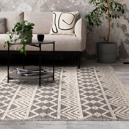 Asra Black Rug - Love-Rugs