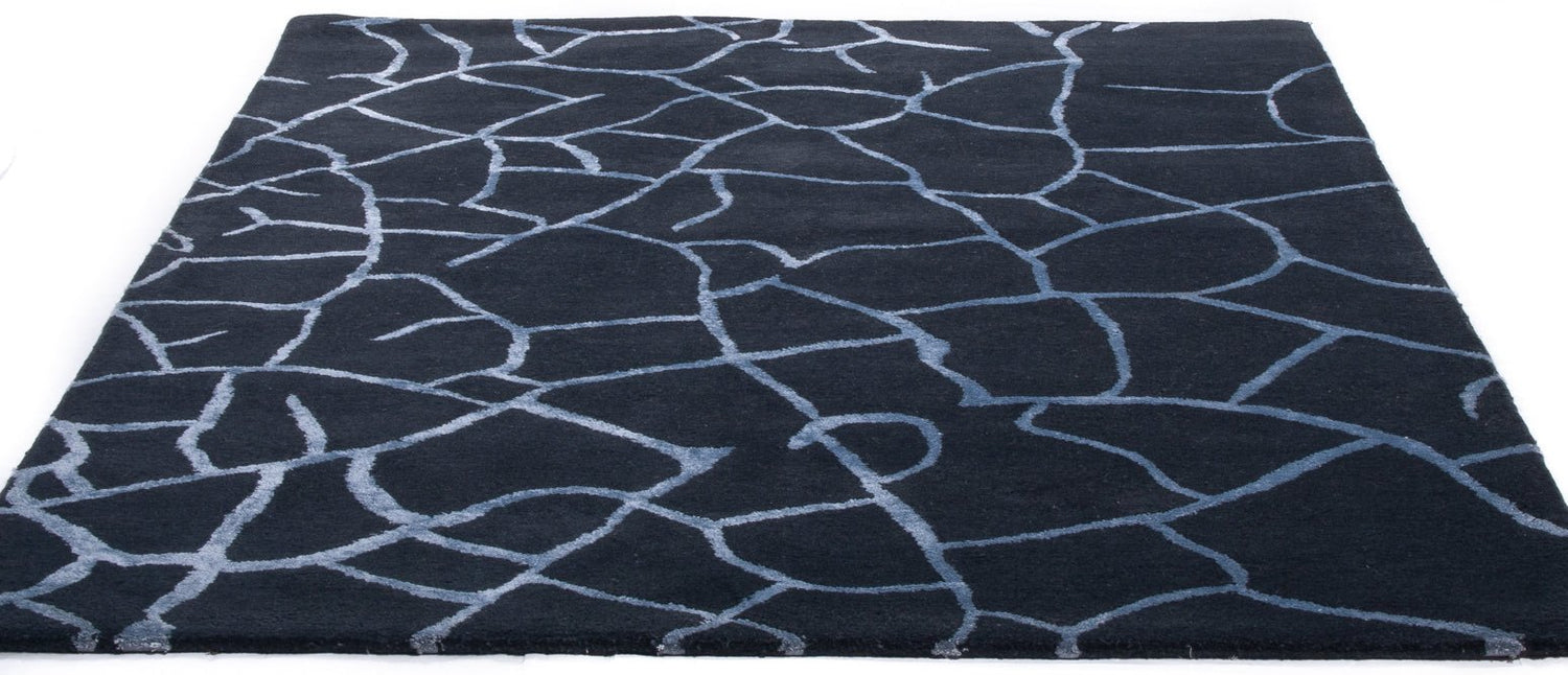 Black Broken Rug - Love-Rugs
