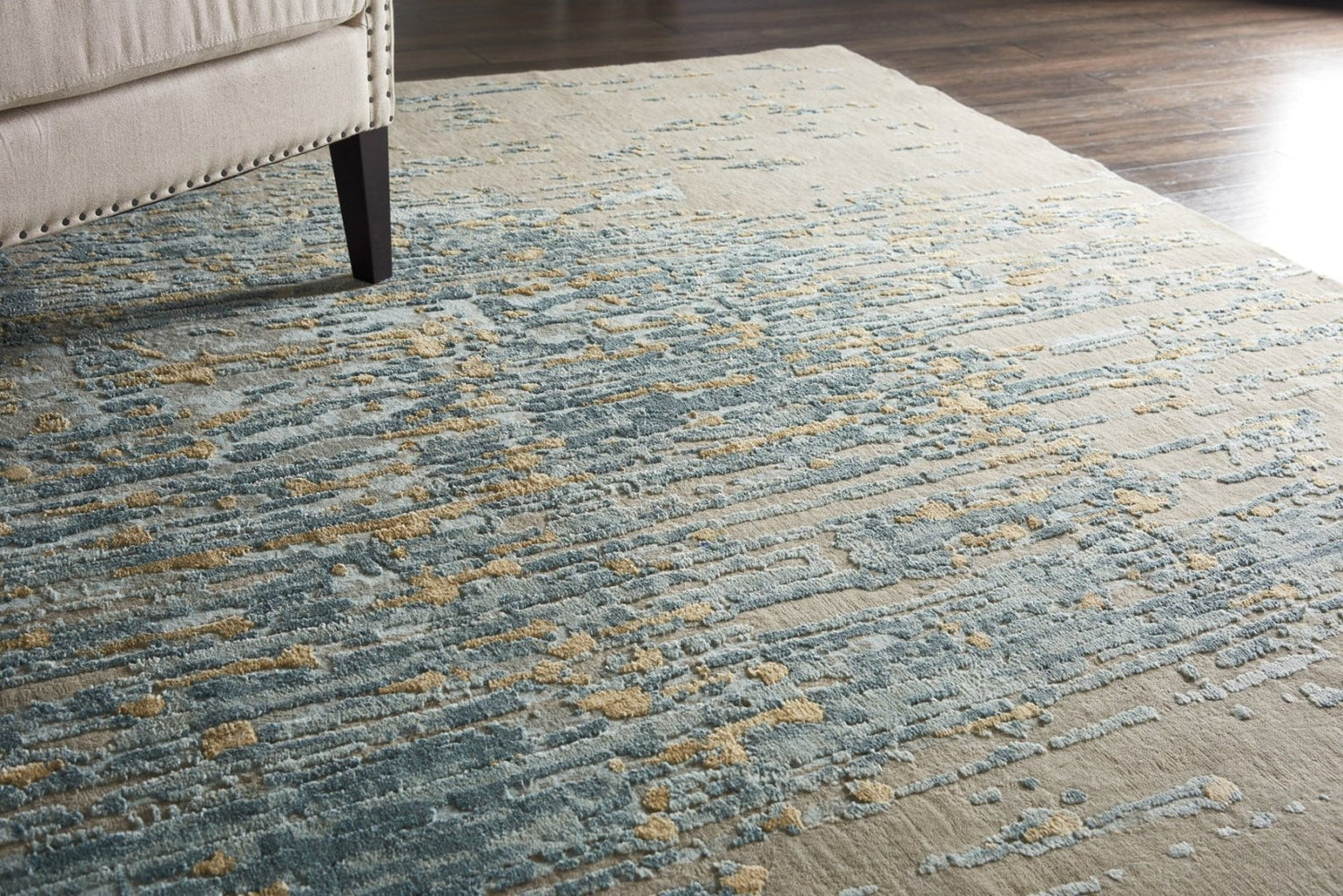 Christopher Guy Wool & Silk Collection CGS27-ZINC/PALOMA Rug – Love-Rugs