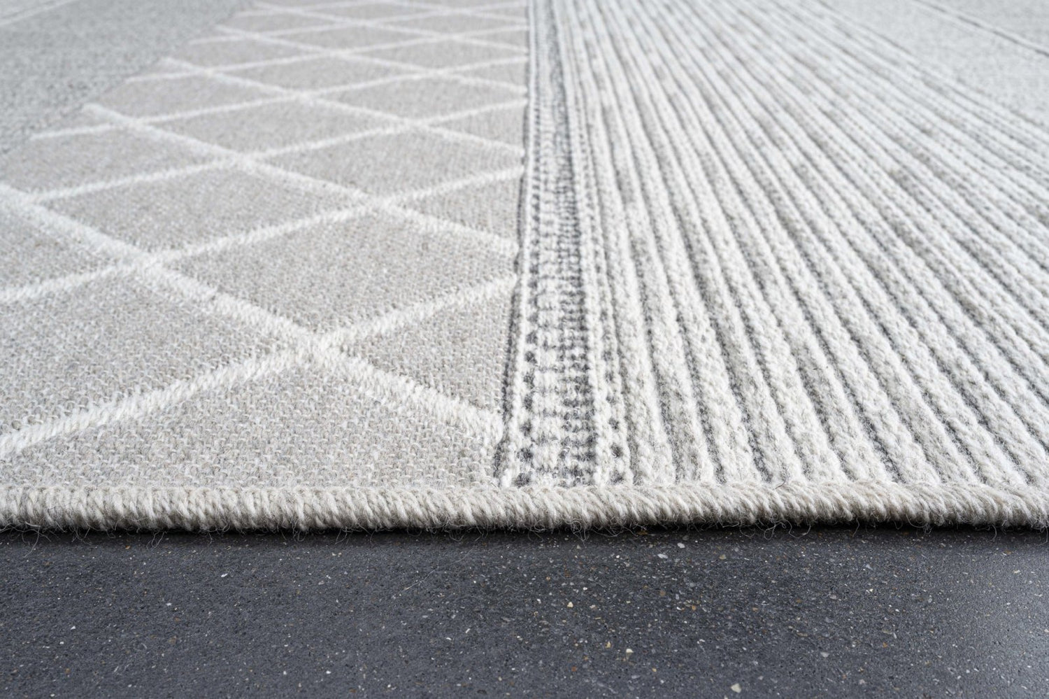 High Line 099-0052-3037 Rug - Love-Rugs