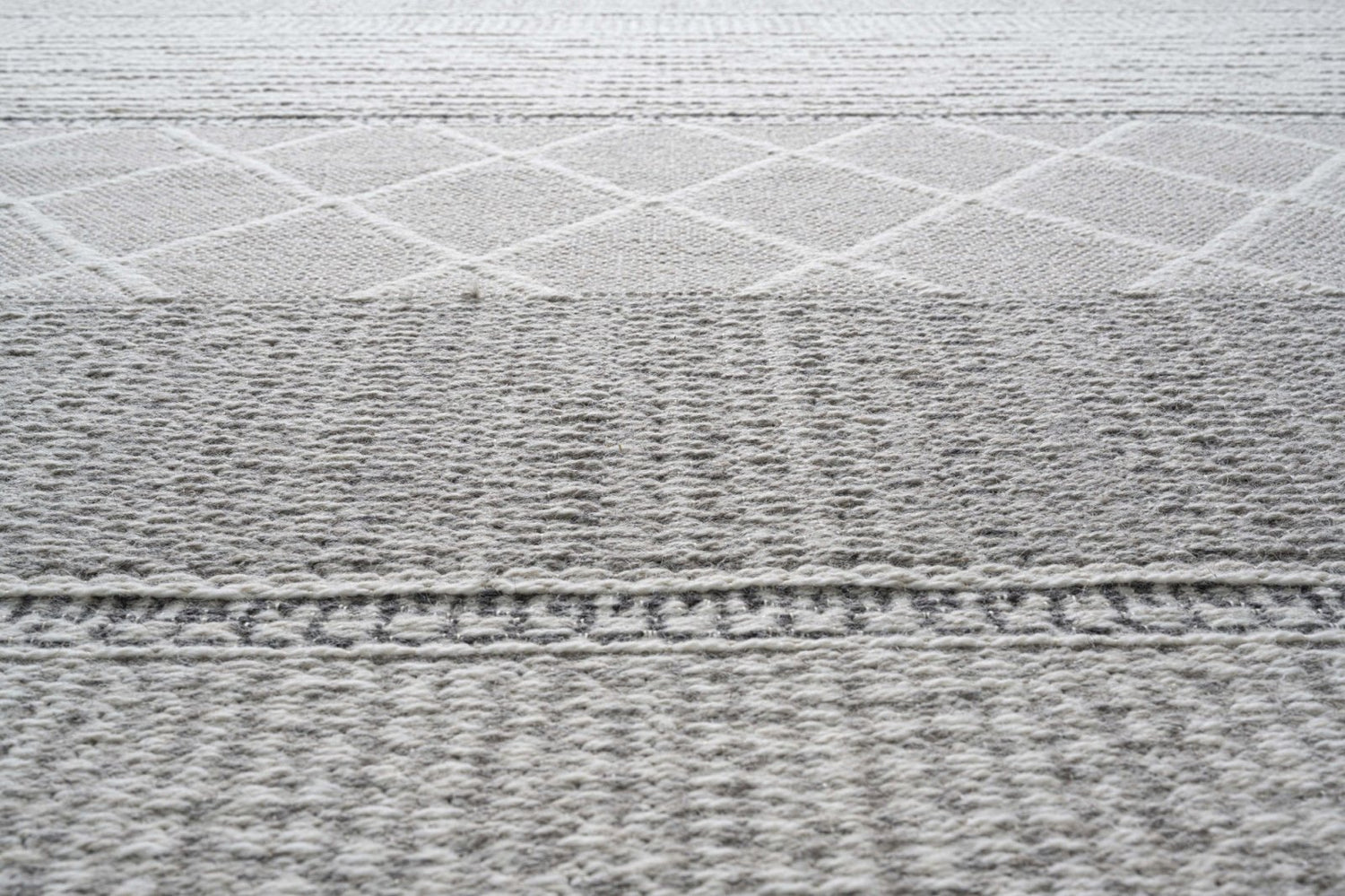 High Line 099-0052-3037 Rug - Love-Rugs