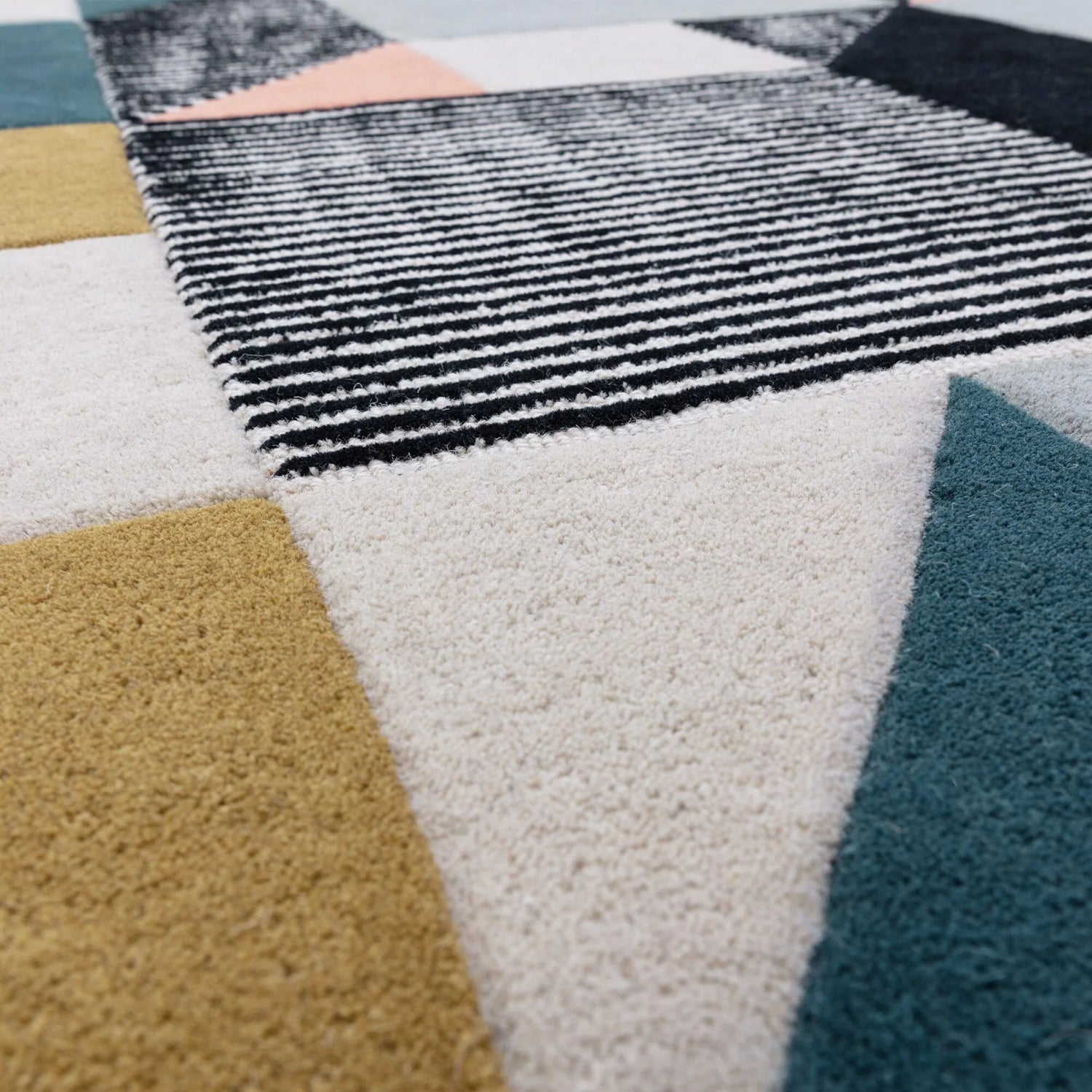 Matrix Memphis Khaki MAX100 Rug – Love-Rugs