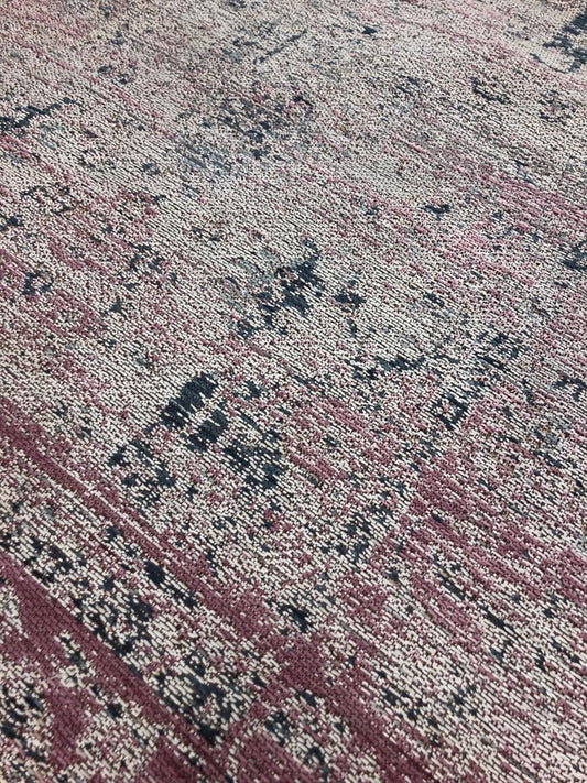 Maxima Fushia Rug - Love-Rugs alternate image