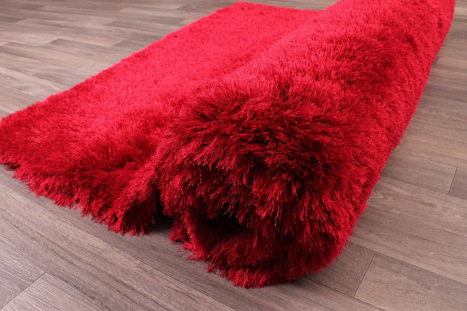 Red Rug Long Mayfair Red Rug – Love-Rugs