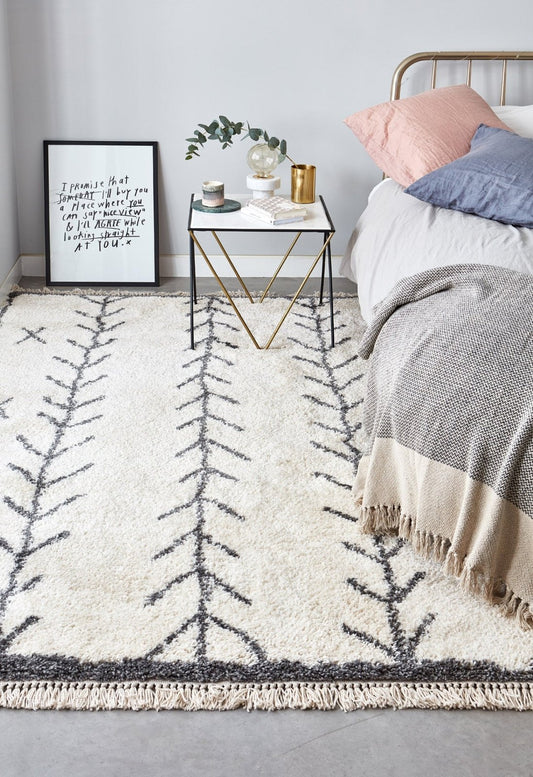 Rocco RC10 Cream Arrow Rug - Love-Rugs alternate image