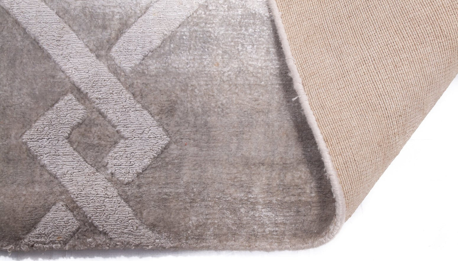 Silver Diamond Pattern Rug Silver Diamonds Rug – Love-Rugs