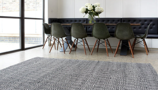 Sloan Black/ White Rug - Love-Rugs alternate image